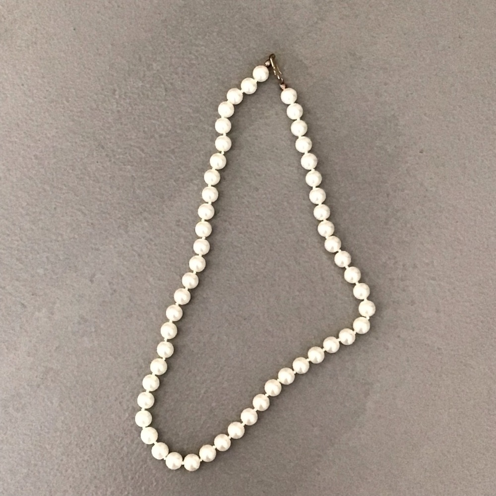 A Trio of White Necklaces! - Picture 4 of 12